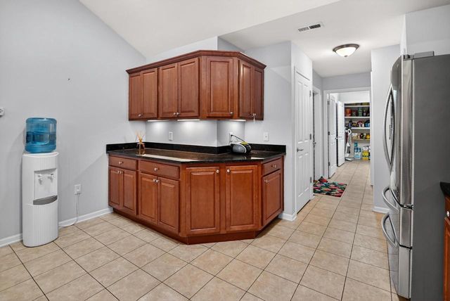 53 Harvest Way, Fitchburg, WI 53711