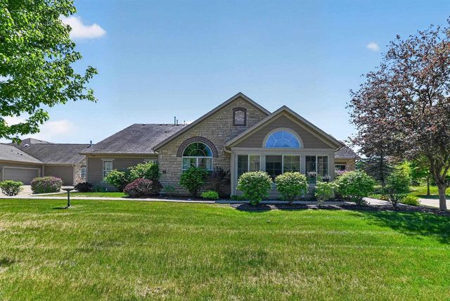 53 Harvest Way, Fitchburg, WI 53711