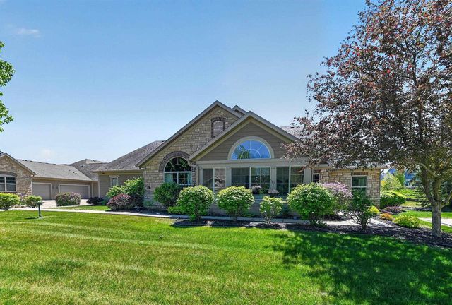 53 Harvest Way, Fitchburg, WI 53711