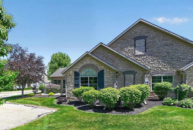 53 Harvest Way, Fitchburg, WI 53711