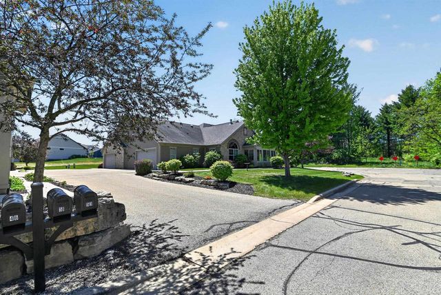 53 Harvest Way, Fitchburg, WI 53711