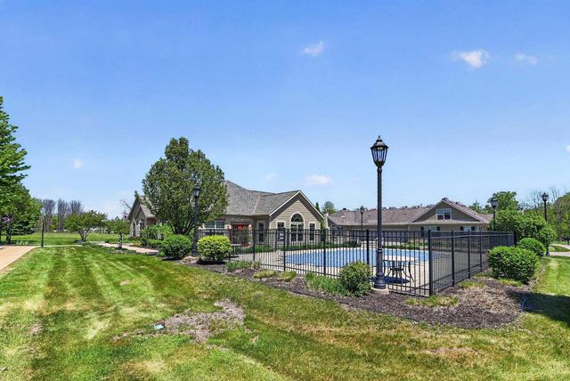 53 Harvest Way, Fitchburg, WI 53711
