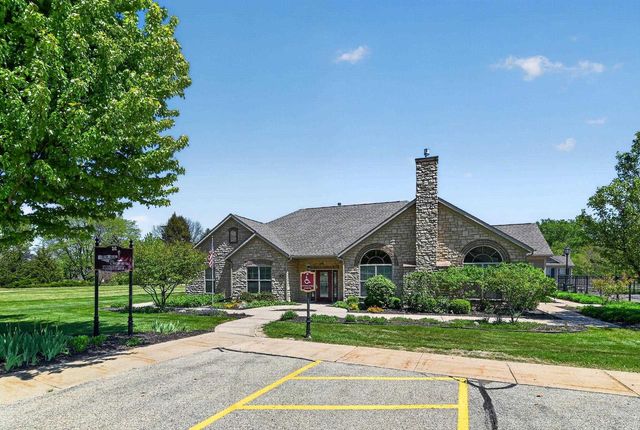 53 Harvest Way, Fitchburg, WI 53711