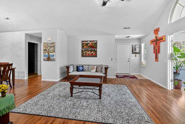 53 Harvest Way, Fitchburg, WI 53711