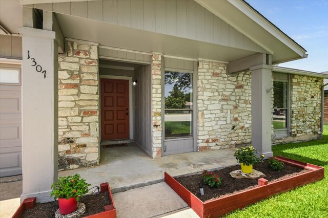 1307 Dove Haven DR, Pflugerville, TX 78660