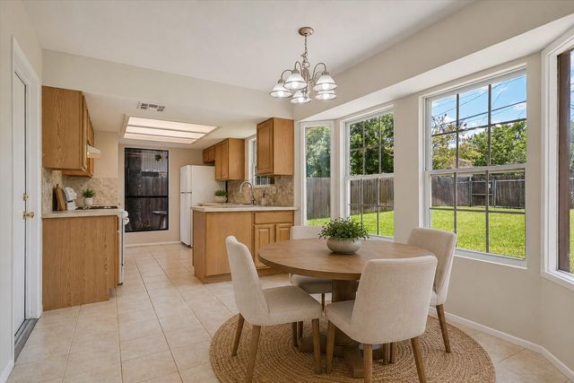 1307 Dove Haven DR, Pflugerville, TX 78660