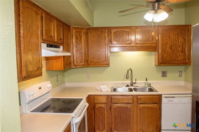 2404 Fieldstone Drive, Killeen, TX 76549