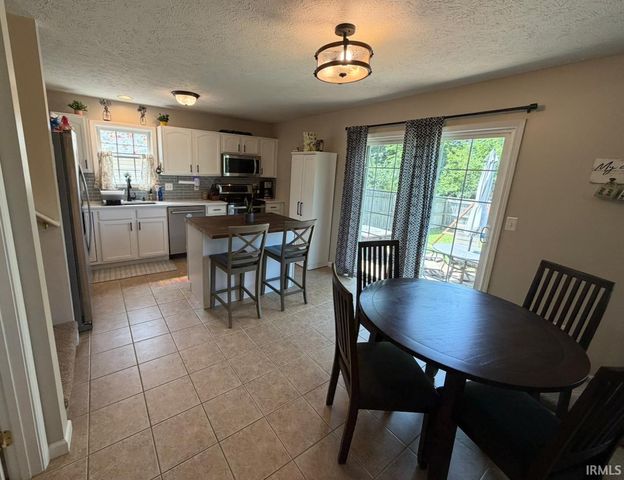 4644 Rathbone Drive, Evansville, IN 47725