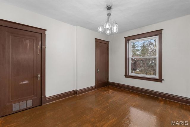 4331 S 38th Street, St Louis, MO 63116