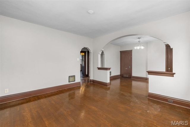 4331 S 38th Street, St Louis, MO 63116