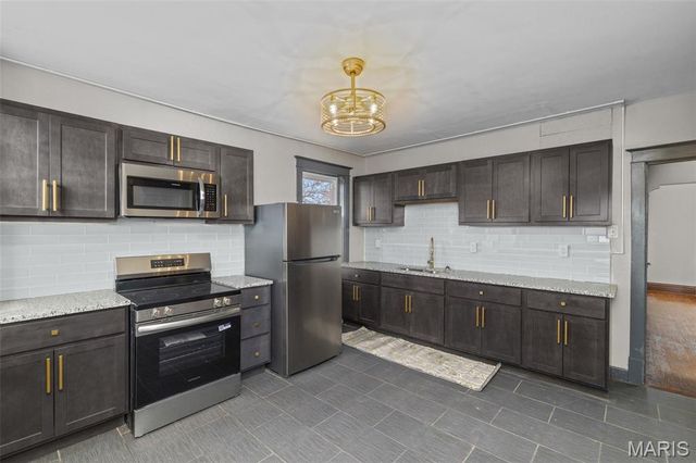 4331 S 38th Street, St Louis, MO 63116