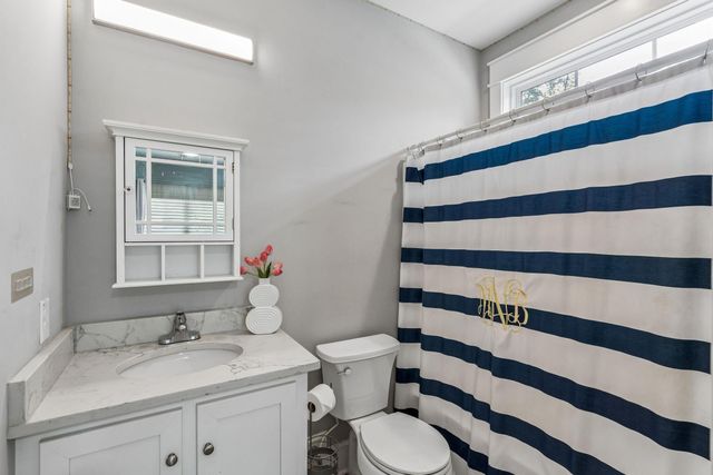 205 Holly Inn Road, Summerville, SC 29483