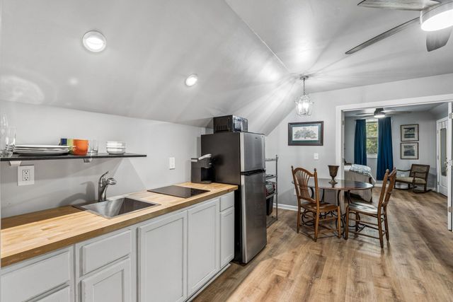 205 Holly Inn Road, Summerville, SC 29483