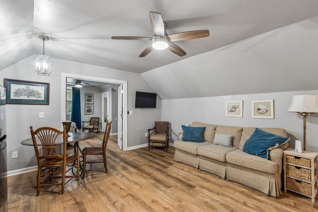 205 Holly Inn Road, Summerville, SC 29483