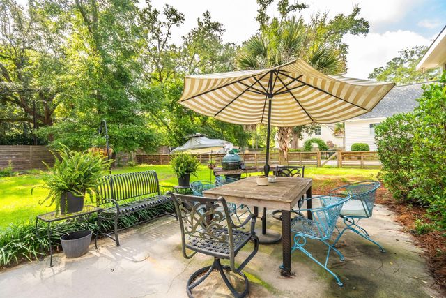 205 Holly Inn Road, Summerville, SC 29483