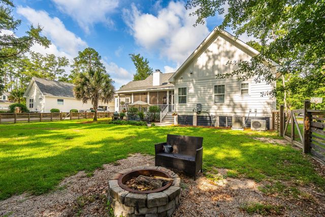 205 Holly Inn Road, Summerville, SC 29483
