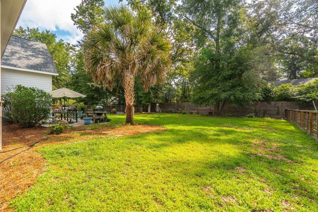 205 Holly Inn Road, Summerville, SC 29483