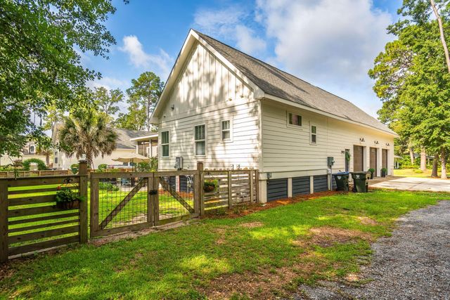 205 Holly Inn Road, Summerville, SC 29483