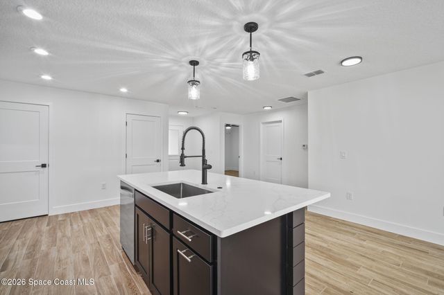 1032 Tevis Street SE, Palm Bay, FL 32909