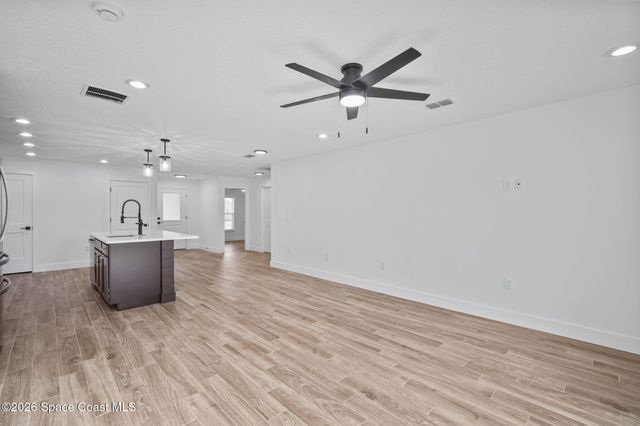 1032 Tevis Street SE, Palm Bay, FL 32909