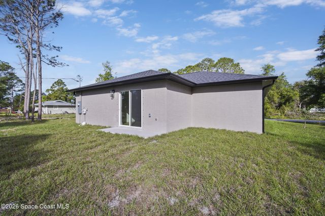 1032 Tevis Street SE, Palm Bay, FL 32909