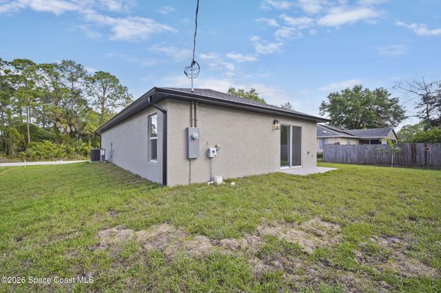 1032 Tevis Street SE, Palm Bay, FL 32909