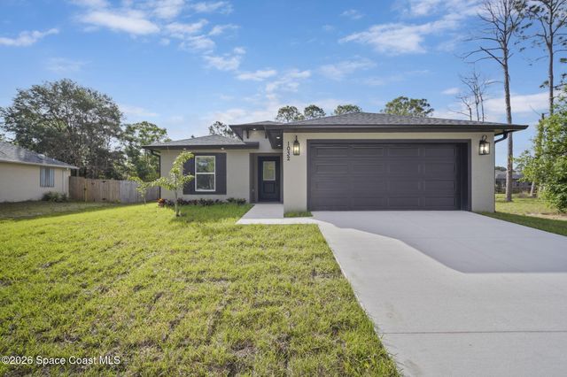 1032 Tevis Street SE, Palm Bay, FL 32909