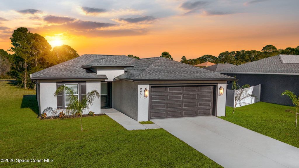 1032 Tevis Street SE, Palm Bay, FL 32909