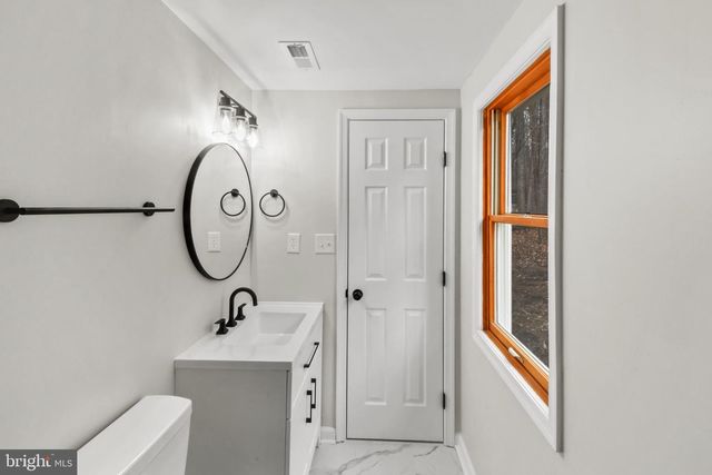 190 SMOKEY BEAR TRL, Harpers Ferry, WV 25425