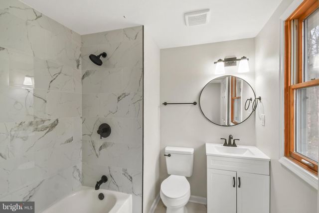 190 SMOKEY BEAR TRL, Harpers Ferry, WV 25425