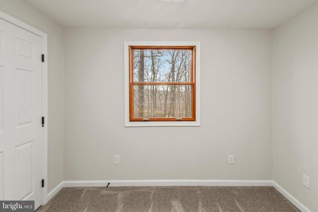 190 SMOKEY BEAR TRL, Harpers Ferry, WV 25425