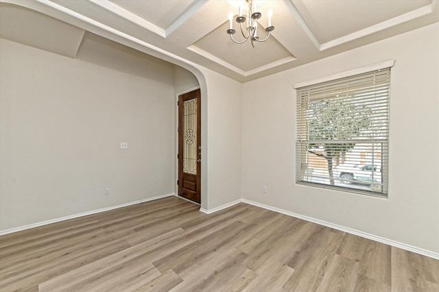 31 Stone Terrace DR, Austin, TX 78735