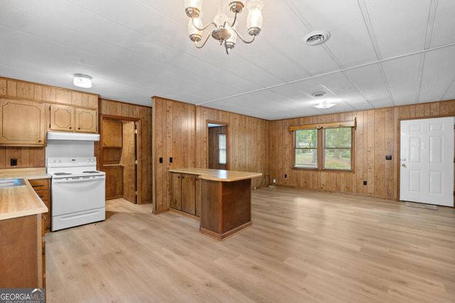 214 Ashland Drive, Stockbridge, GA 30281