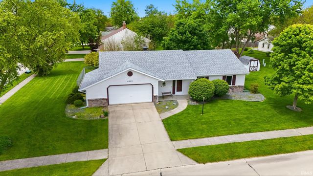 4909 Clovedale Drive, Woodburn, IN 46797