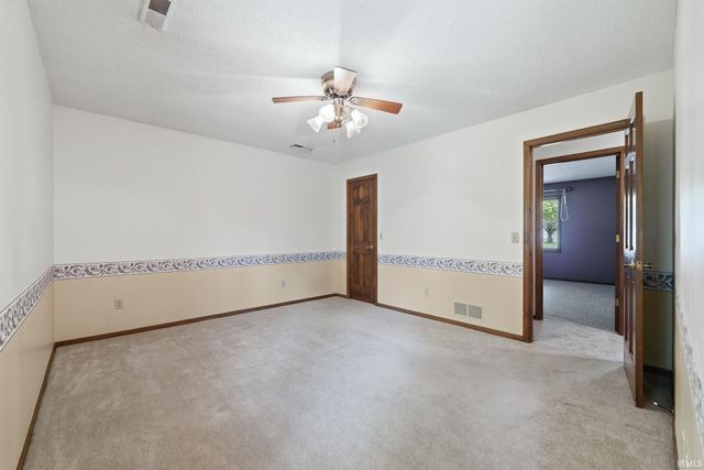 4909 Clovedale Drive, Woodburn, IN 46797