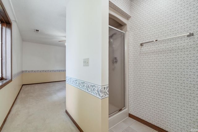 4909 Clovedale Drive, Woodburn, IN 46797