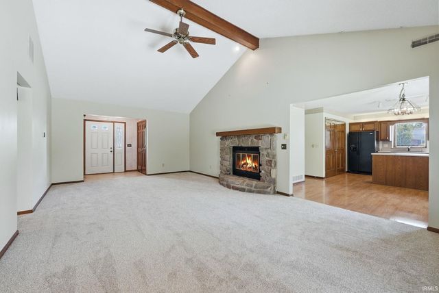 4909 Clovedale Drive, Woodburn, IN 46797
