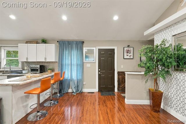 23806 Puritan Street, Detroit, MI 48223