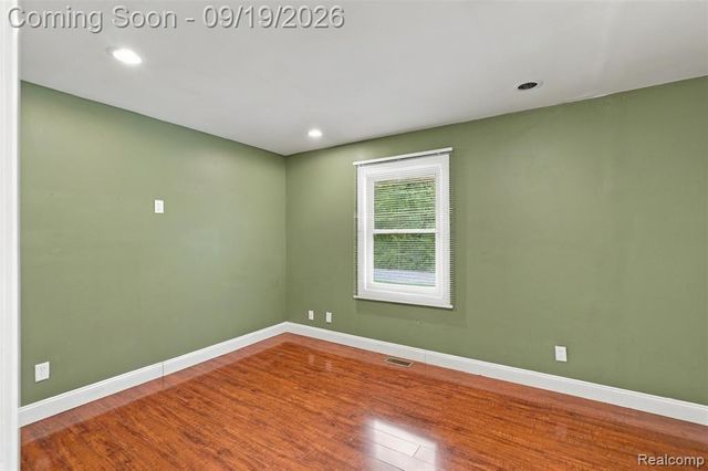 23806 Puritan Street, Detroit, MI 48223