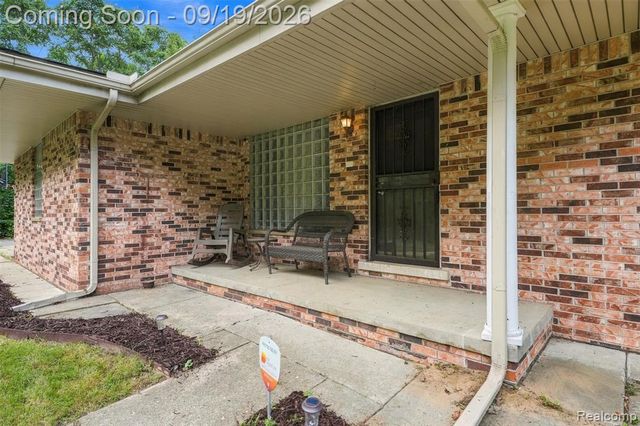 23806 Puritan Street, Detroit, MI 48223