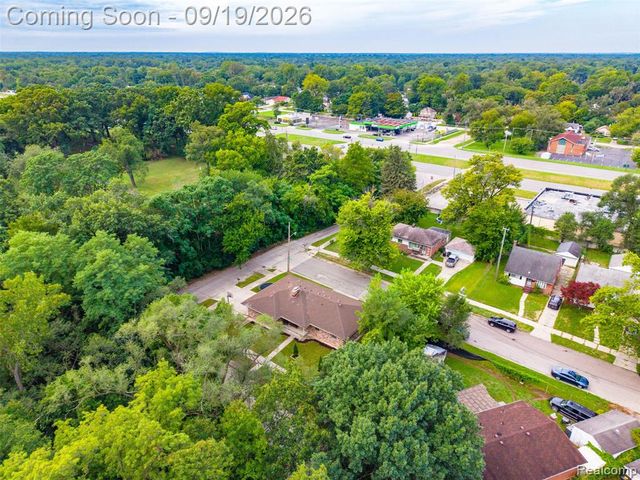 23806 Puritan Street, Detroit, MI 48223