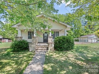 145 Haynes Cove, Clyde, NC 28721