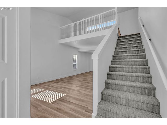 2427 EXMOOR Ct Se, Salem, OR 97317