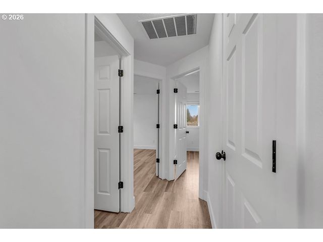 2427 EXMOOR Ct Se, Salem, OR 97317