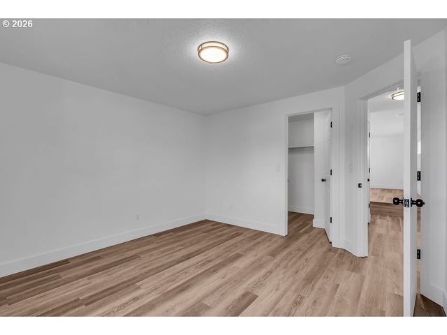 2427 EXMOOR Ct Se, Salem, OR 97317