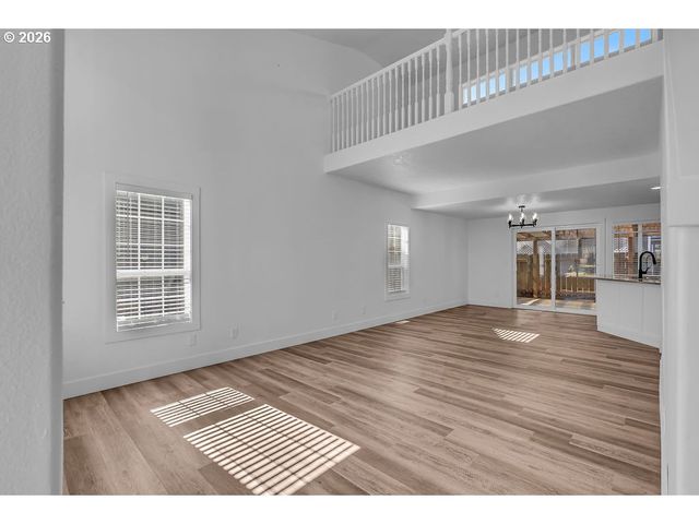 2427 EXMOOR Ct Se, Salem, OR 97317