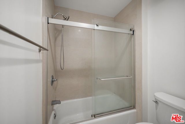 4407 Francis Avenue 307, Los Angeles, CA 90005