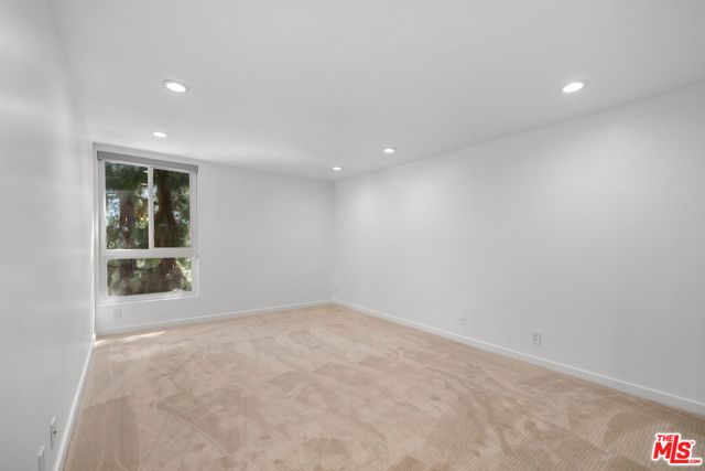 4407 Francis Avenue 307, Los Angeles, CA 90005