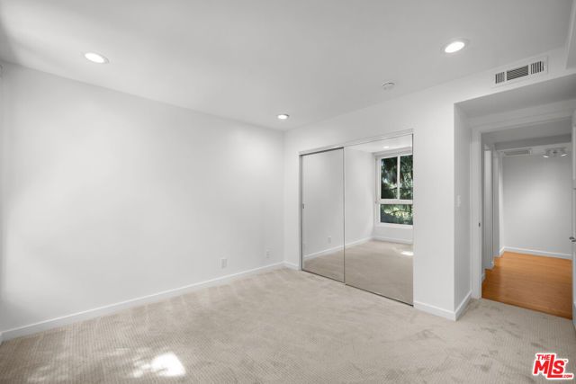 4407 Francis Avenue 307, Los Angeles, CA 90005