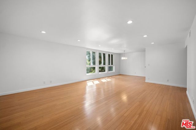 4407 Francis Avenue 307, Los Angeles, CA 90005